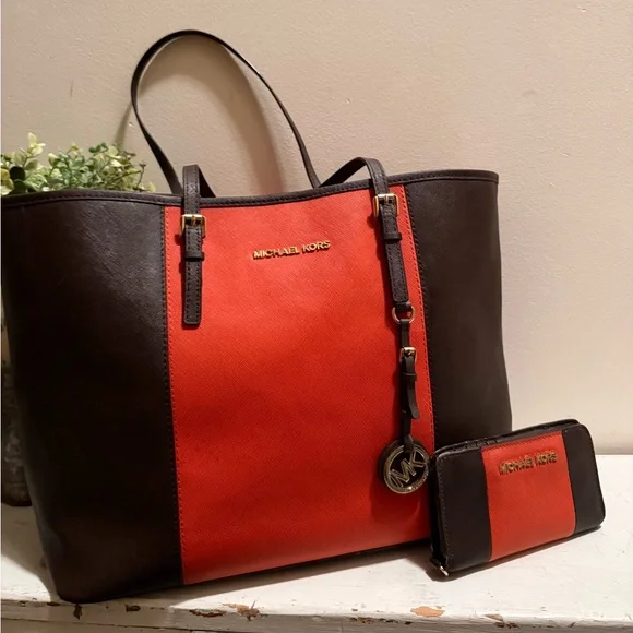 MICHAEL Kors Jet Set StripeTote saffiano leather orange-wallet Set EUC - Picture 1 of 14